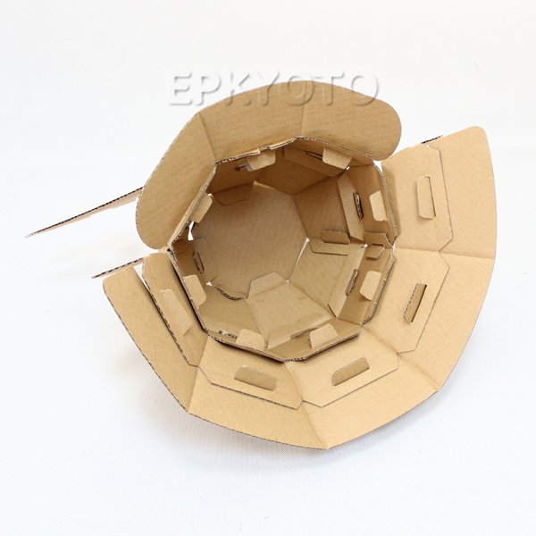 画像7: ダンボール工作 兜(かぶと) (7)