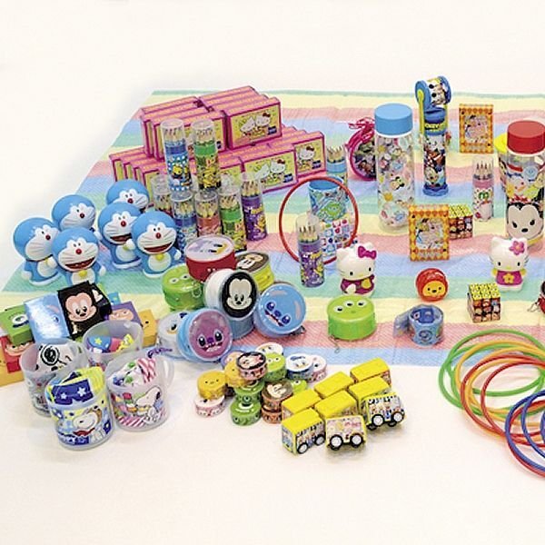 画像2: 輪投げセット アニメキャラクター 200ヶ入り (2)